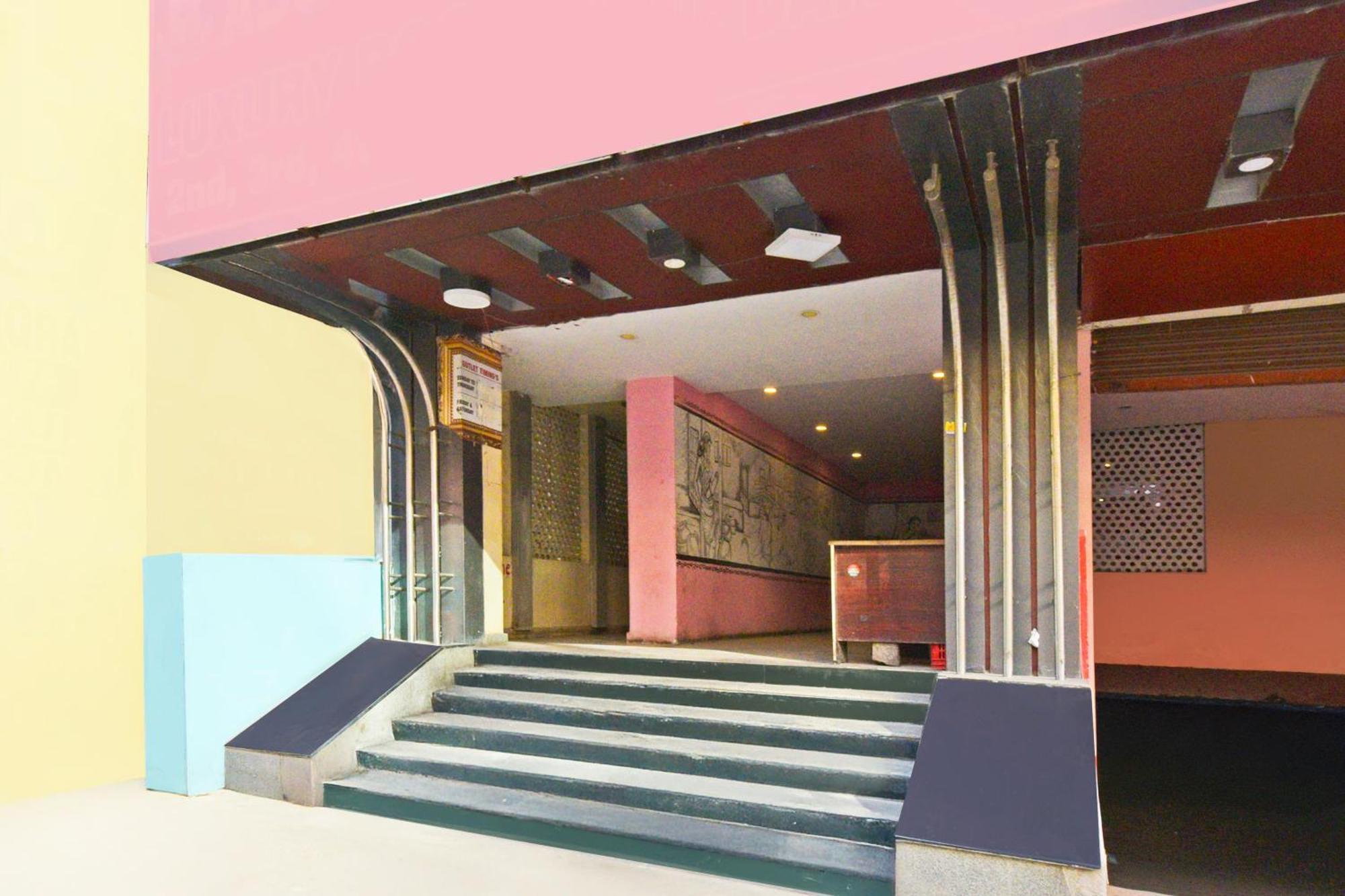 Super Townhouse Ameerpet Balkampet Road Хидерабад Екстериор снимка