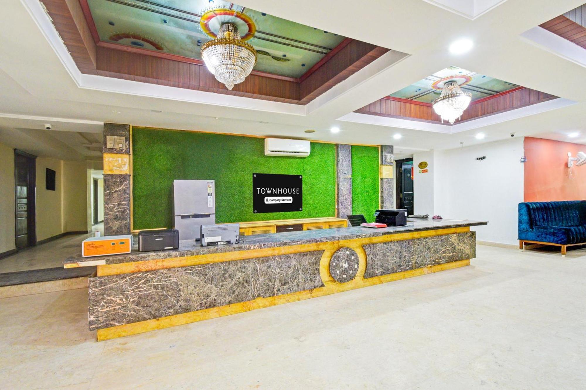 Super Townhouse Ameerpet Balkampet Road Хидерабад Екстериор снимка