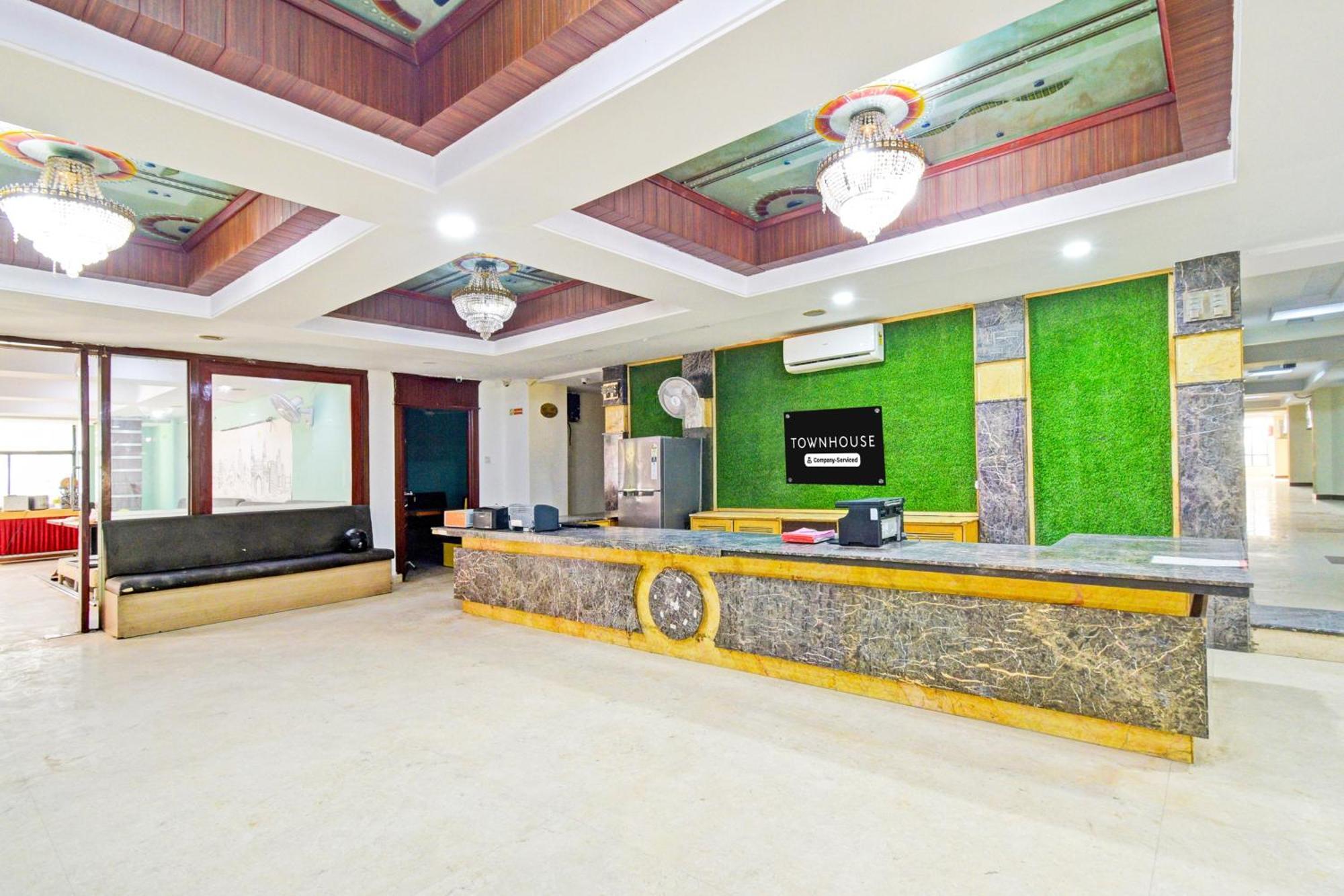 Super Townhouse Ameerpet Balkampet Road Хидерабад Екстериор снимка